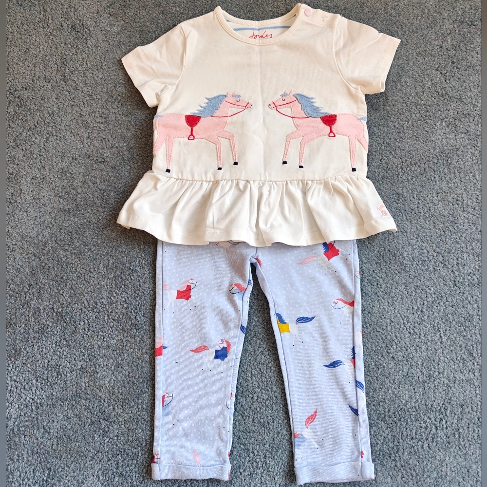 Jersey t-shirt and leggings set for little girls